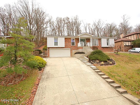 3rd image of 9102 Royal Oak Dr