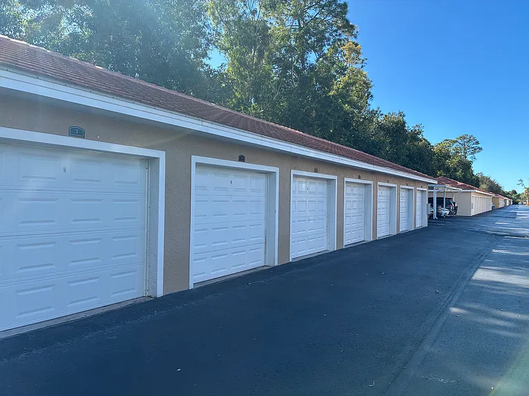 Botanical Place Naples Florida
3 bedroom 2 bath Condo for rent. Furnished of Unfurnished.This fourth-floor condominium. Includes a convenient detached garage.