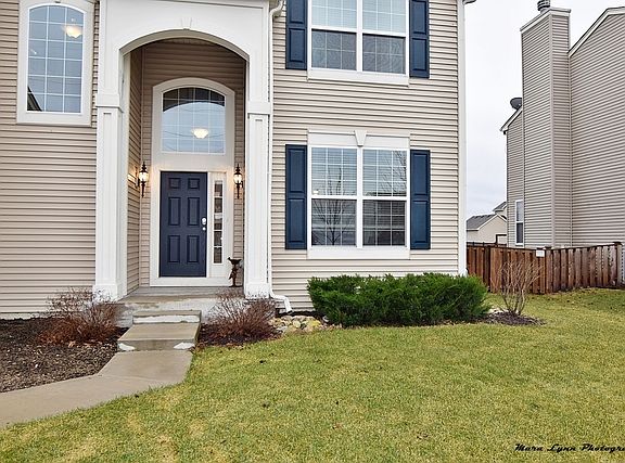 3rd image of 3149 Whirlaway Ln