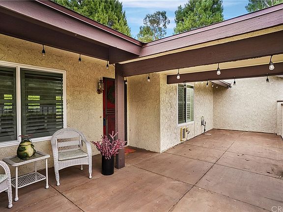 2nd image of 26331 Oakspur Dr Unit B