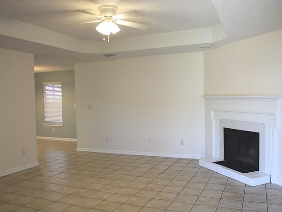 2nd image of 779 Pearl Sand Dr