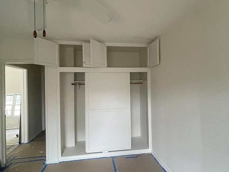 14315 Burbank Blvd #1/2 — Photo 9