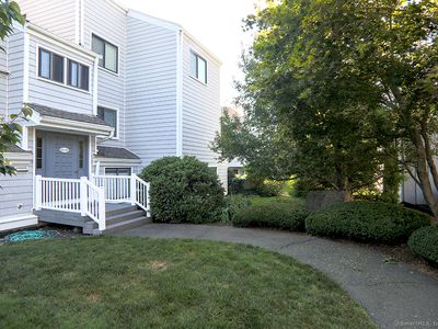 90 Rowayton Woods Drive #90, Norwalk, CT, 06854