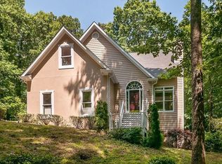 230 Roxbury Cir, Alpharetta, GA 30004