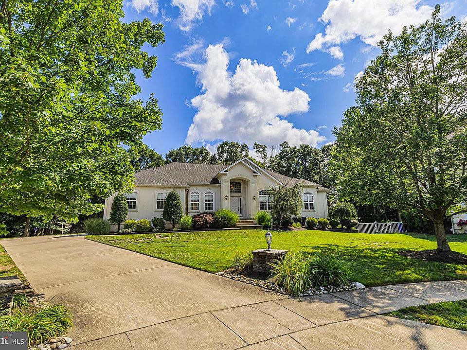 1st image of 426 Bella Vita Ct
