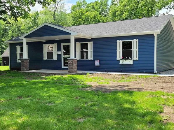 210 N Walnut St, Delphi, IN 46923