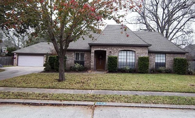 1st image of 119 Strawberry Dr