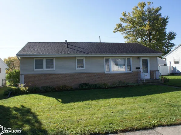 1208 Betsy Ln, Webster City, IA 50595