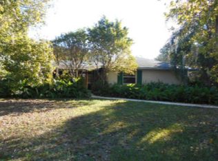 7402 Castle Dr, Sarasota, FL 34240