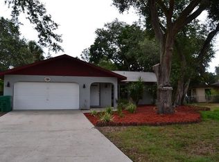 2090 Lake View Blvd, Pt Charlotte, FL 33948