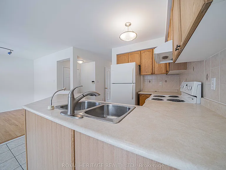 344 Castlemore Ave — Photo 9