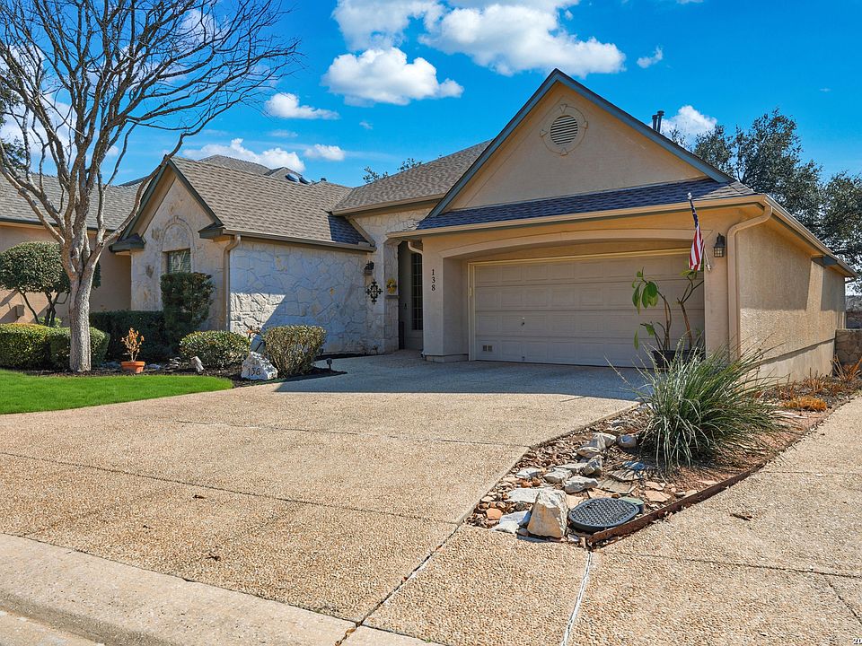 2nd image of 138 Garden Trace