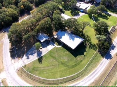 435 Frontier St, Bowie, TX, 76230