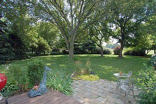 5th image of 921 Glen Oak Dr