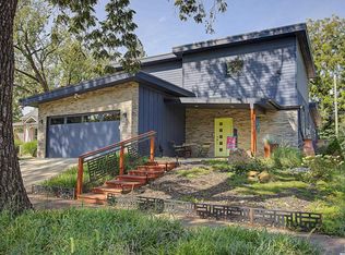 1141 Delaware St, Lawrence, KS 66044