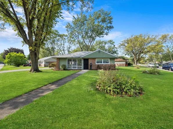 247 Minocqua St, Park Forest, IL 60466