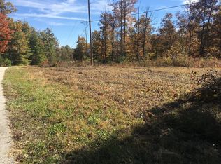 900 Serenity Pt, Beattyville, KY 41311