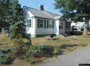 708 W Maple St, Rawlins, WY 82301