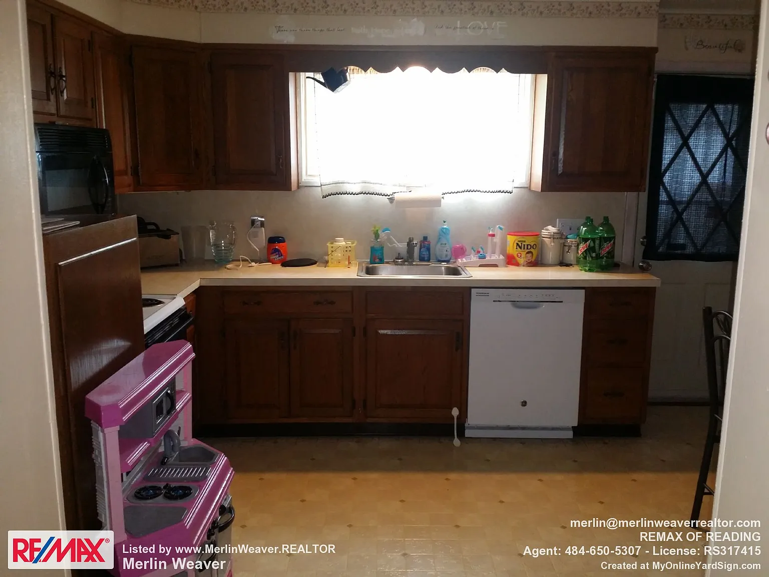 705 Las Vegas Dr photo 1