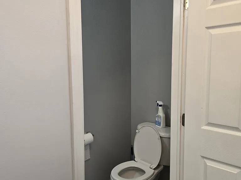 605 Blossom Cir — Photo 4