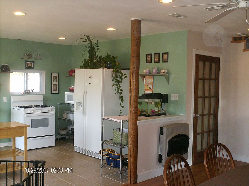 2nd image of 3498 Farm Road 2040