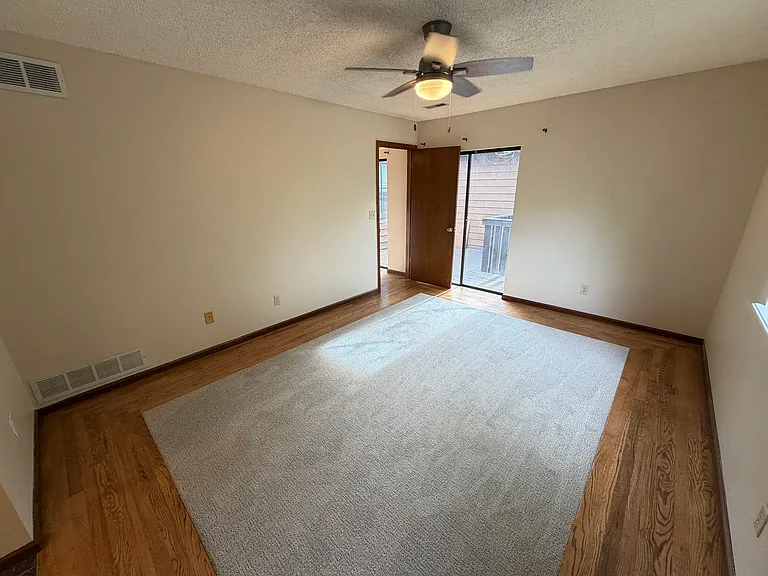 6210 Willow Ln — Photo 21