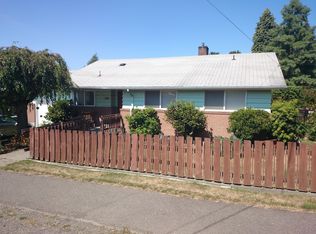 3916 SW 100th St, Seattle, WA 98136