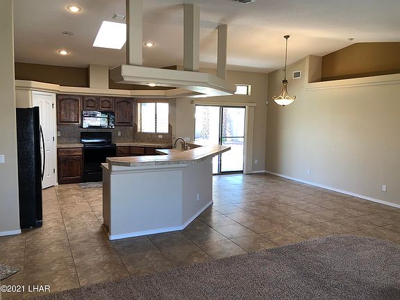 5th image of 3398 Oro Grande Blvd