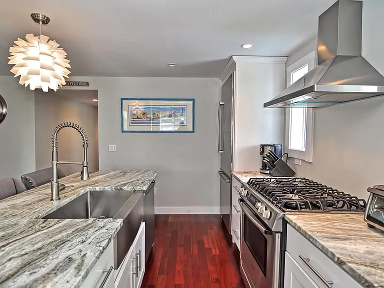 308 Old Harbor Rd — Photo 4