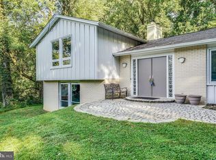 5 Meadows Ln, Hockessin, DE 19707