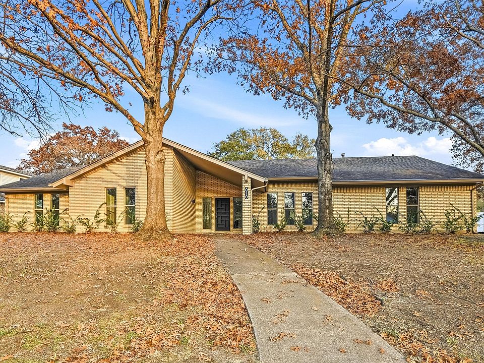 1st image of 618 Green Hills Ct