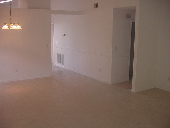 4th image of 10417 Cresto Delsol Cir