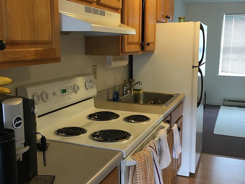 2nd image of 29 Bridge Rd APT 11
