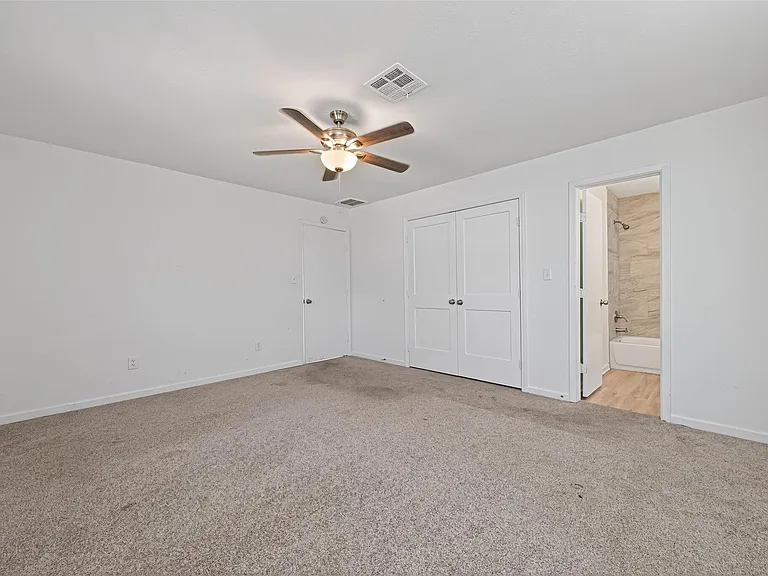 170 Walter Dr — Photo 14