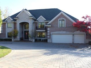 3367 Lone Pine Rd, West Bloomfield, MI 48323