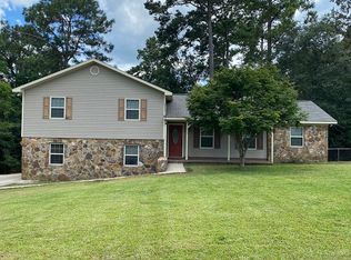 112 Melissa Ln, Headland, AL 36345
