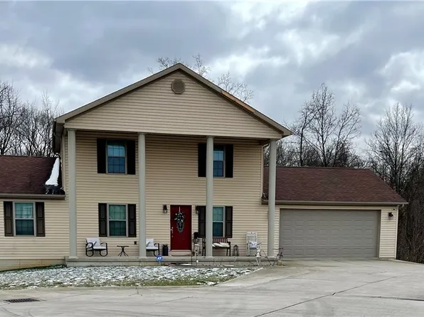 64 Watoga Dr, Williamstown, WV 26187