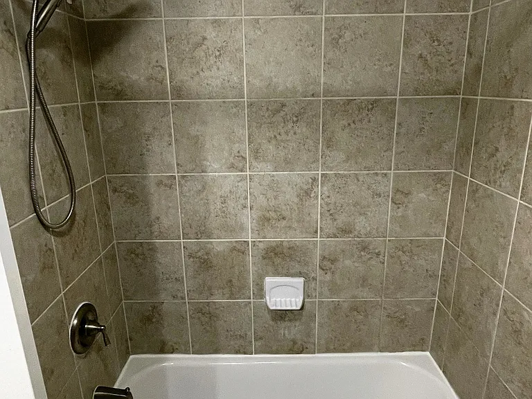 340 Gusryan St — Photo 12