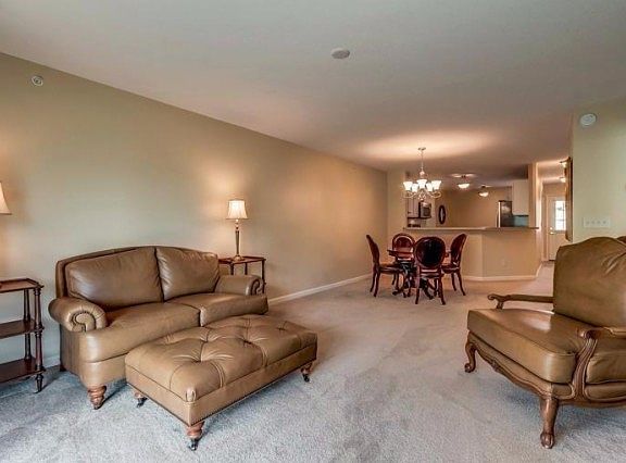 4th image of 2361 Twelve Oaks Dr #203
