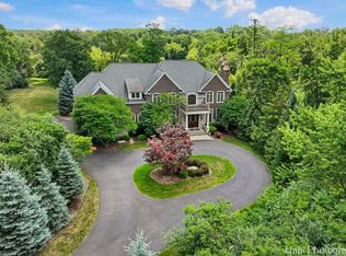 25696 W Chatham Rd, Barrington, IL 60010