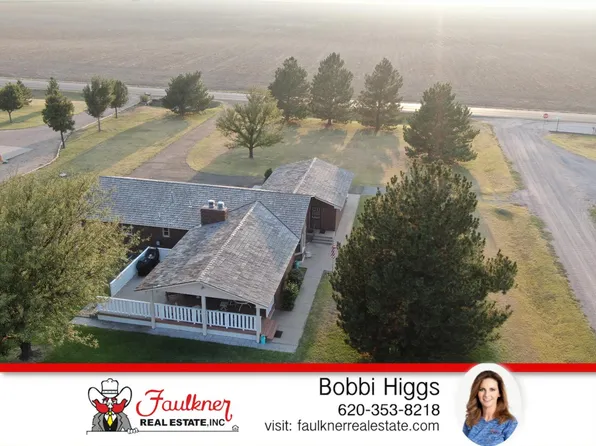 702 N Road I, Ulysses, KS 67880