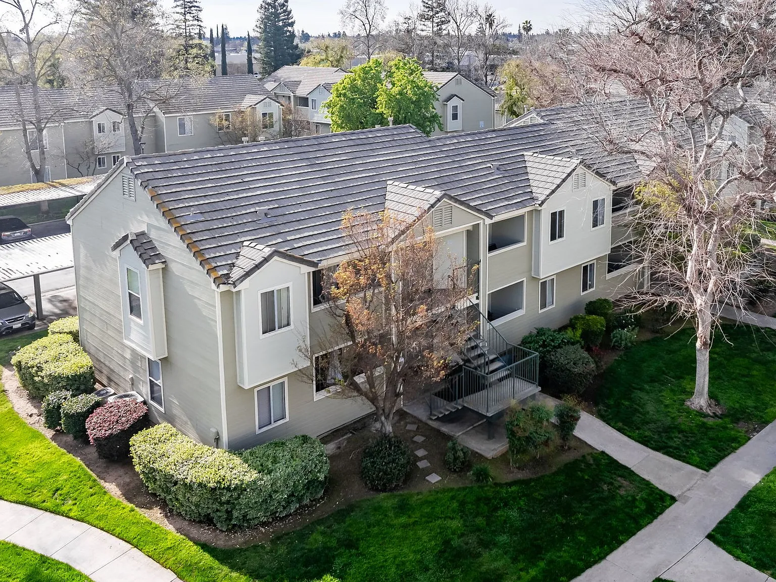 Sierra Ridge — Photo 4