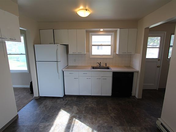 5th image of 404 N Grant Ave