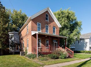 2513 Broadway St, Dubuque, IA 52001