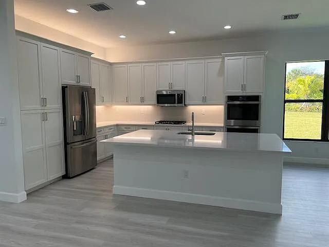9741 Spruce Woods Dr — Photo 9