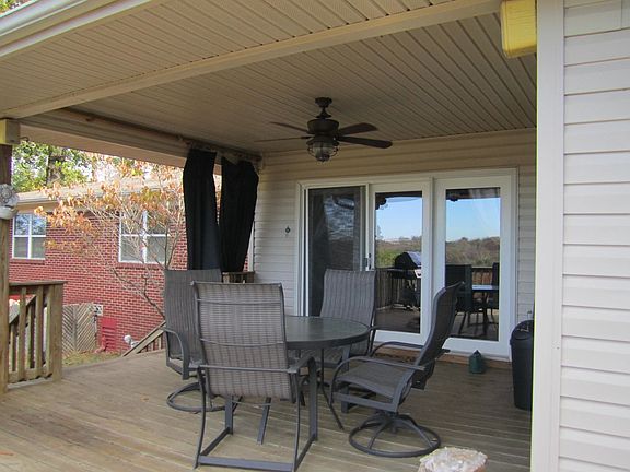 Cover deck with patio furniture