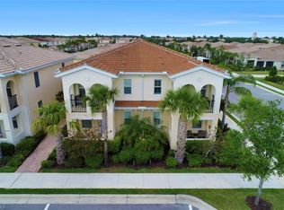 8282 Josefa Way, Naples, FL 34114