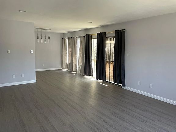 4th image of 1910 Corinth Ave #1