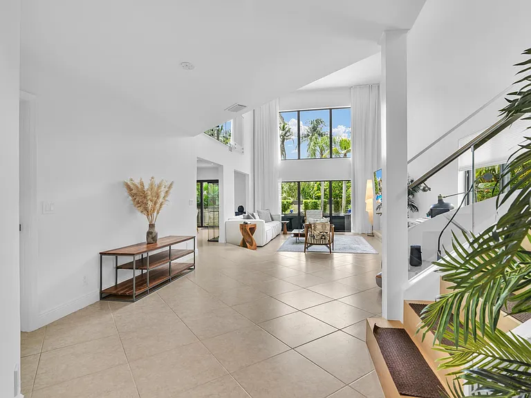 753 Villa Portofino Cir — Photo 5