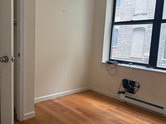4th image of 9 Central Park N #4